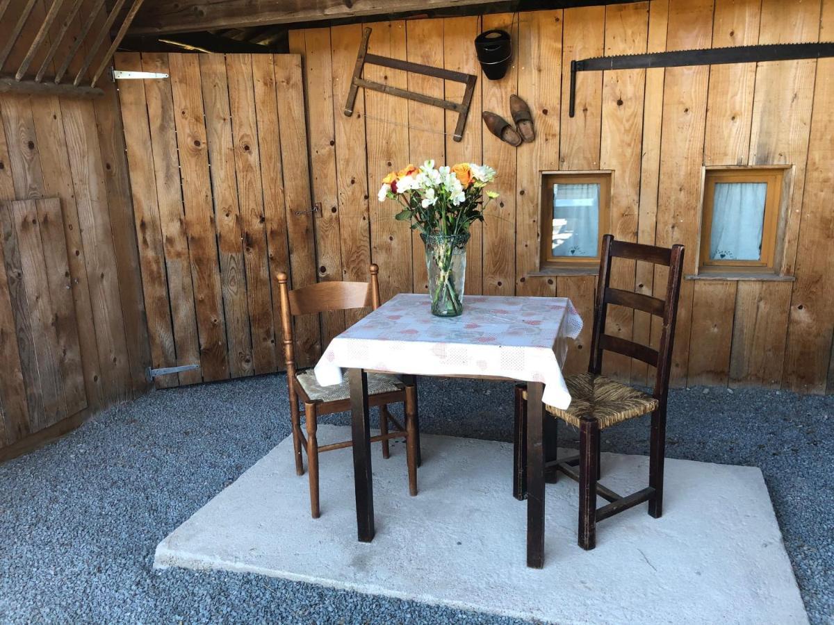 L'Appartement Du Vigneron Cordelle Екстериор снимка